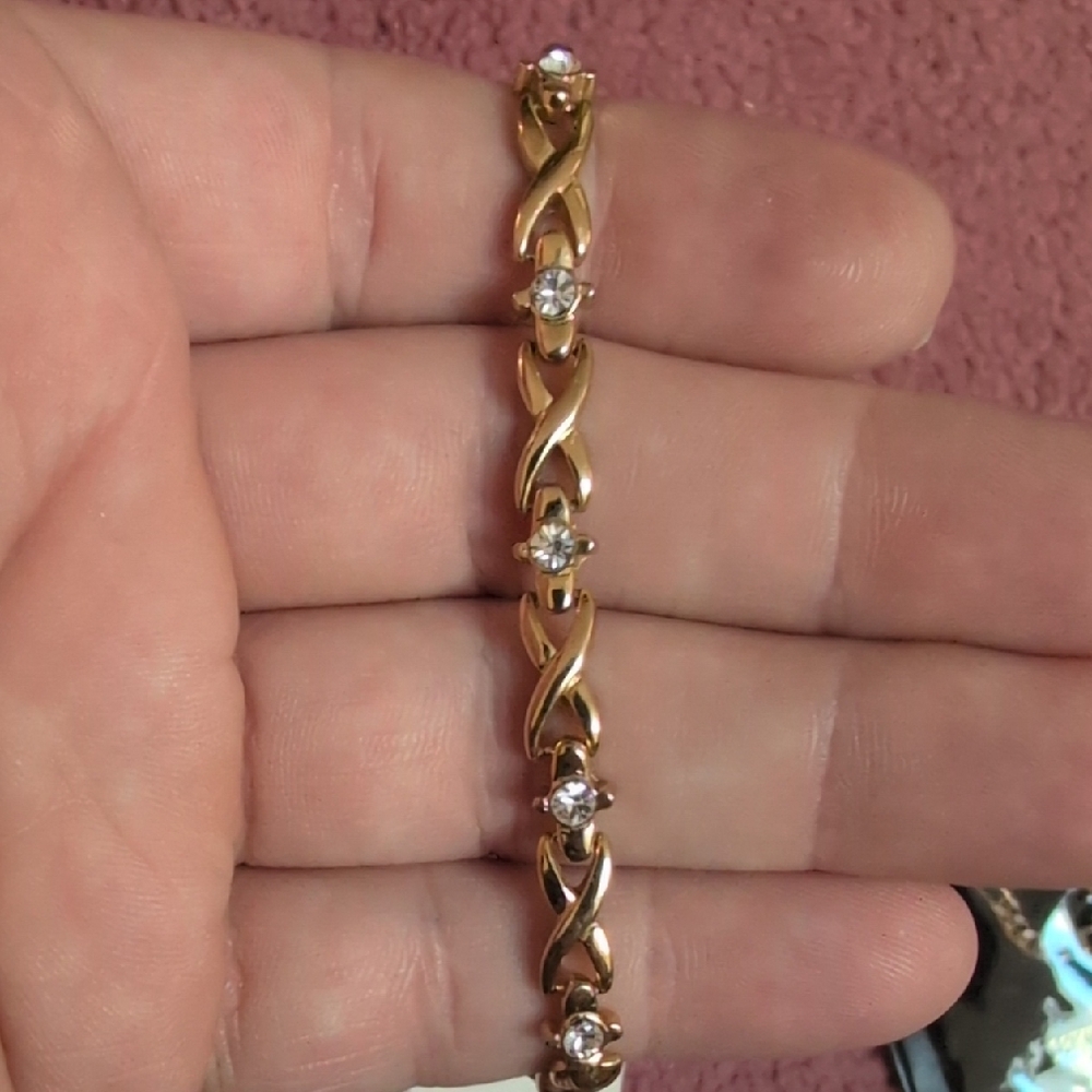 Elegant Roman Style Gold Women's Bracelet With Rhinestones